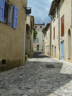 esparron le village